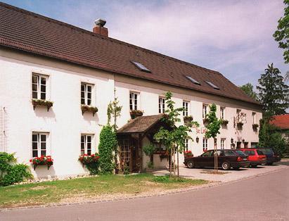 Gasthaus zur Linde Hohenpolding Exterior foto