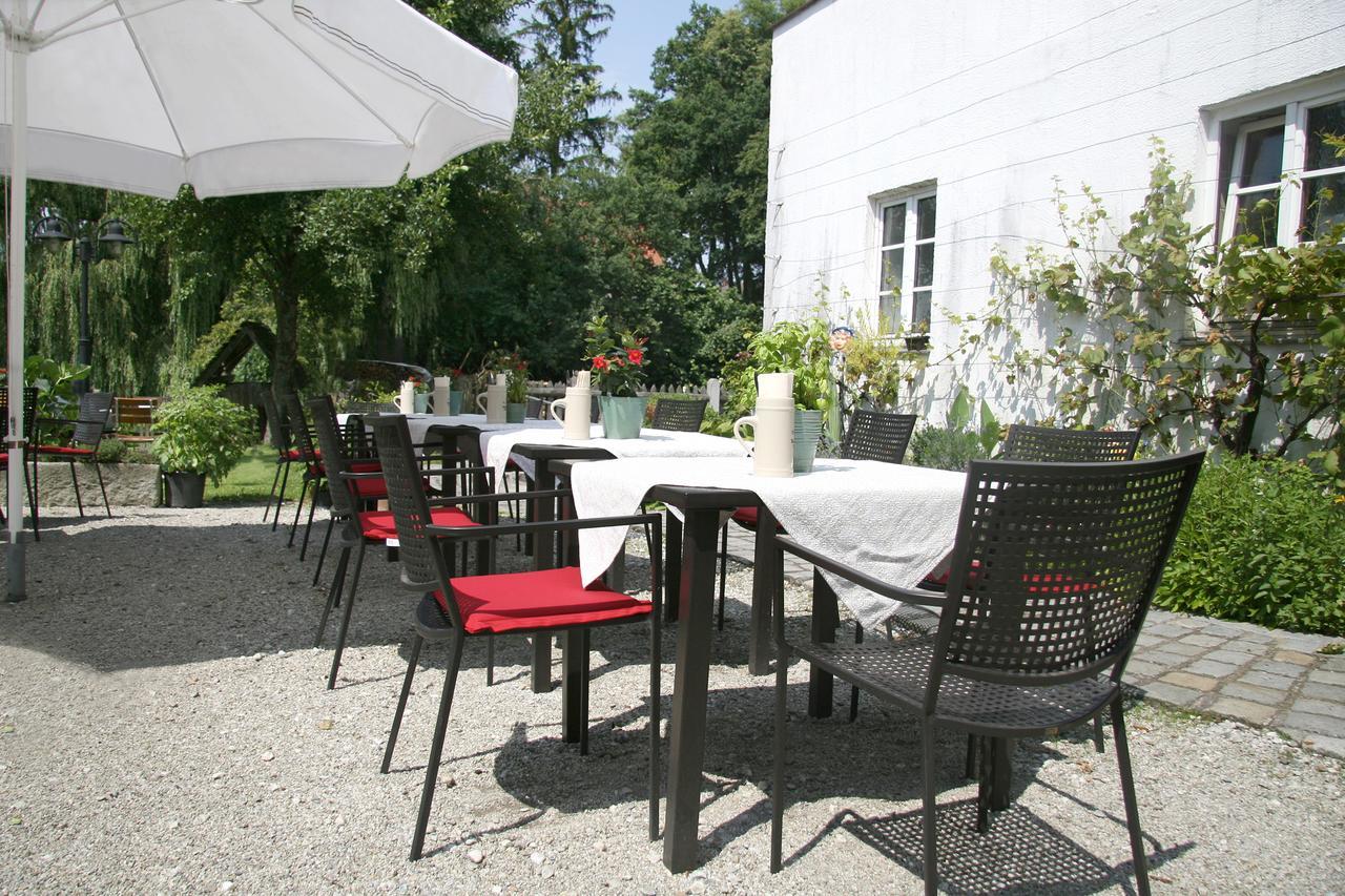Gasthaus zur Linde Hohenpolding Exterior foto